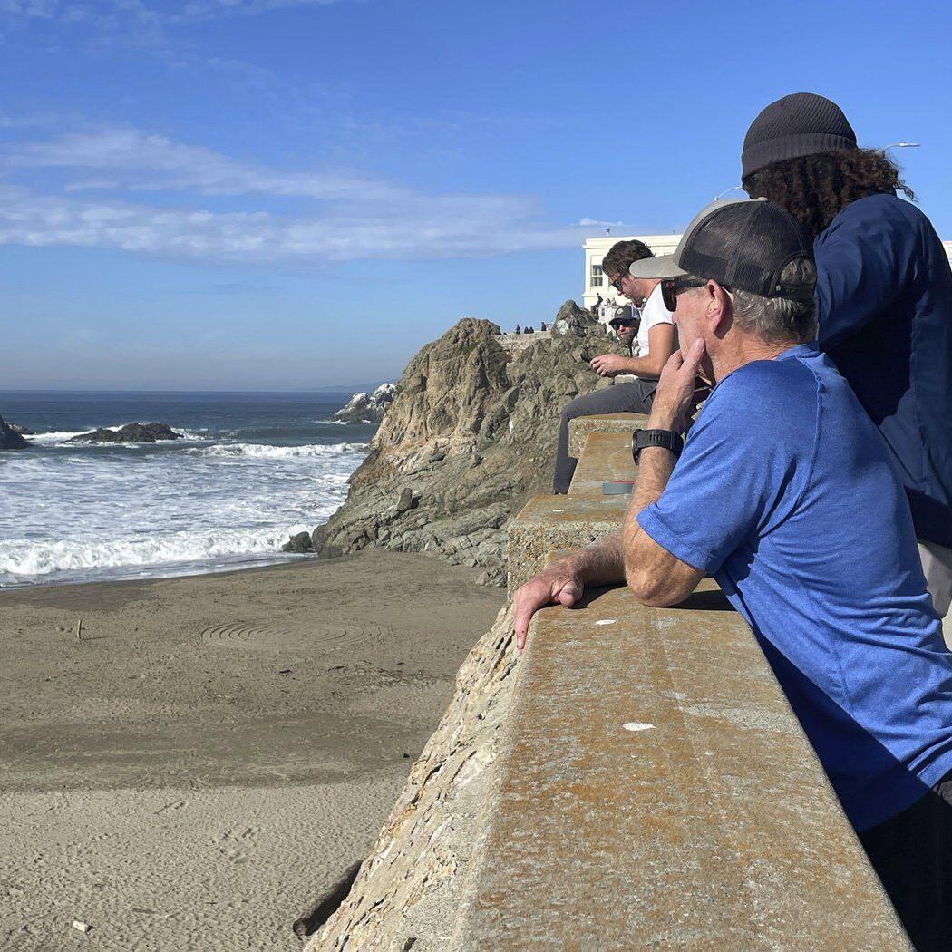 7.0 earthquake off Northern California prompts brief tsunami warning